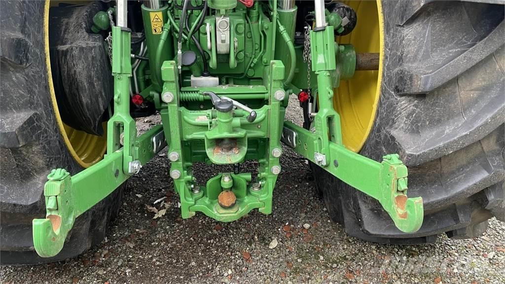 John Deere 6R215 Tractors