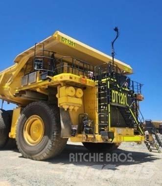 Komatsu 830 E-5 Articulated Haulers
