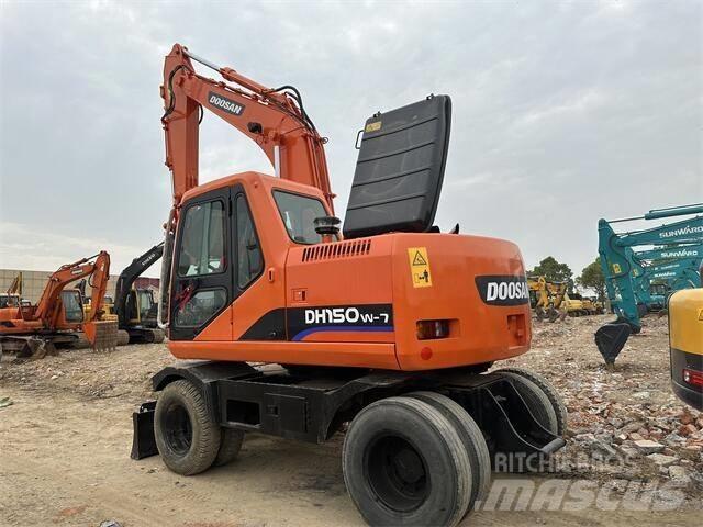 Doosan DH150W Wheeled excavators