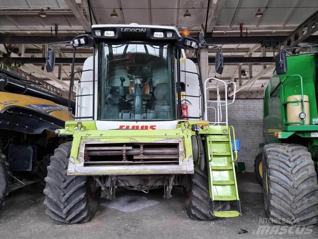 CLAAS Lexion 550 Combine harvesters