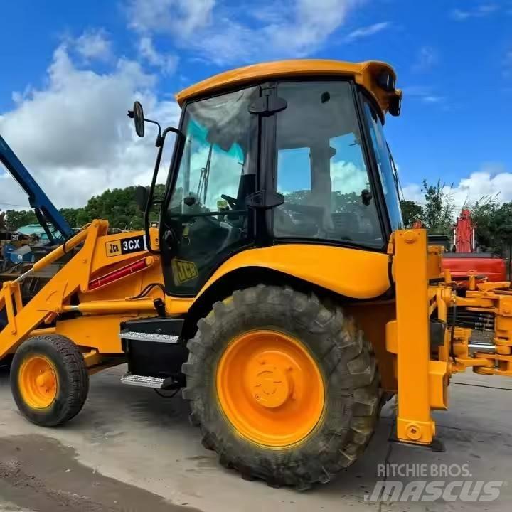 JCB 3 CX Backhoe