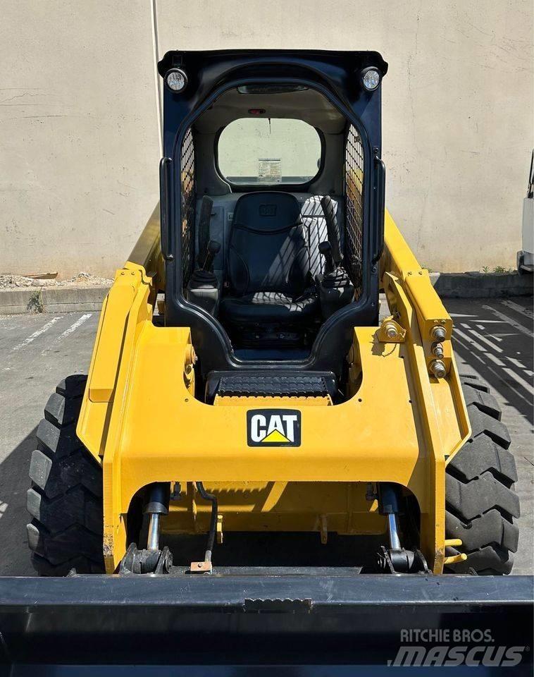CAT 246 D Skid steer loaders
