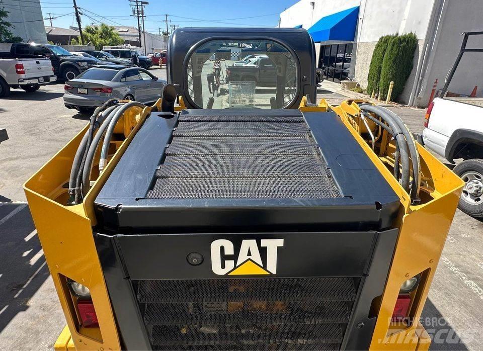 CAT 246 D Skid steer loaders