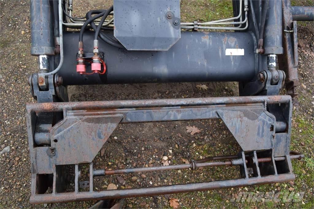 Stoll Robust F71 Front loaders and diggers