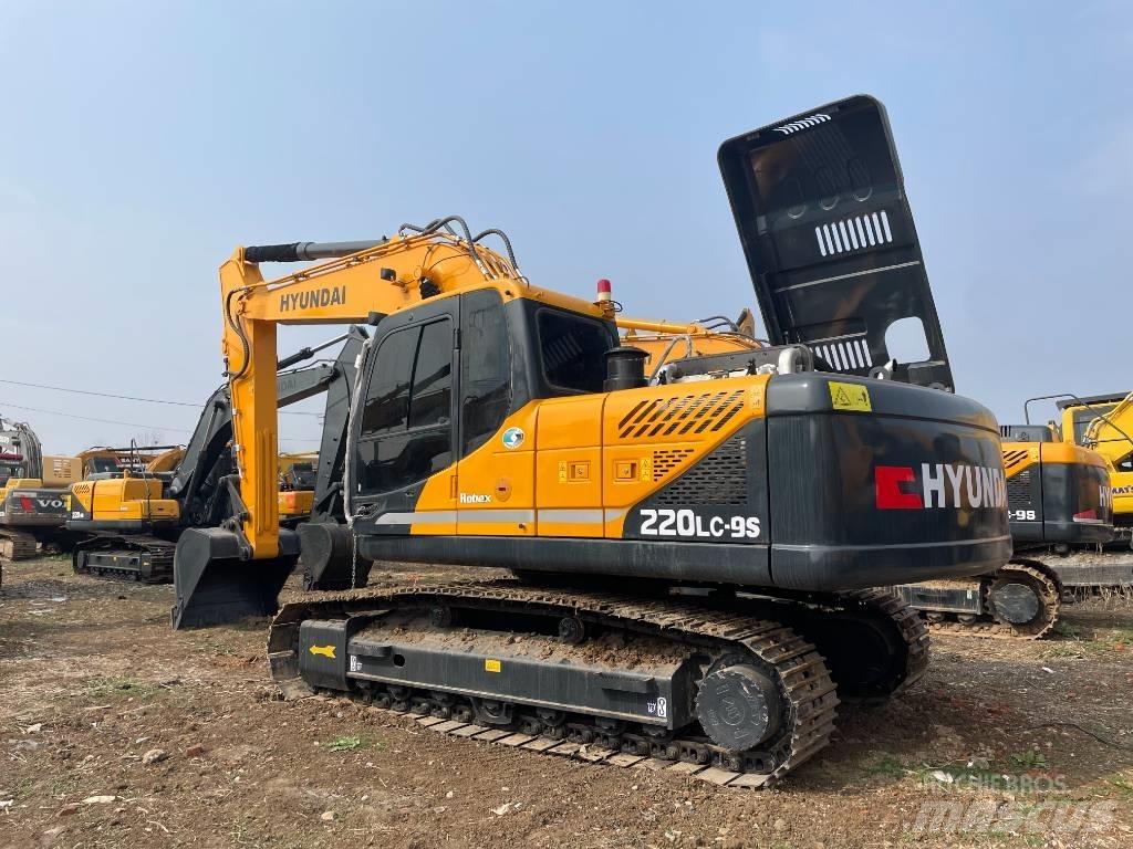 Hyundai R220-9S Crawler excavators