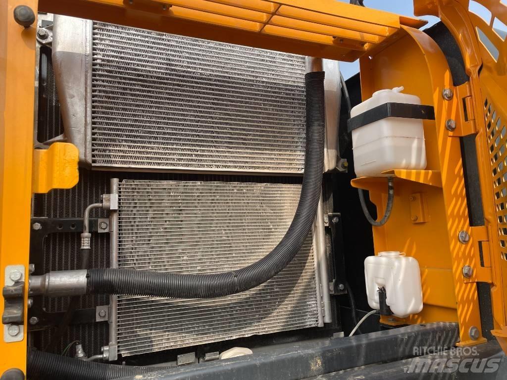 Hyundai R220-9S Crawler excavators