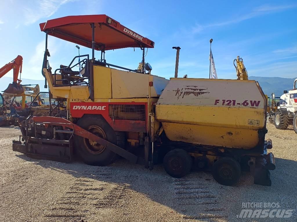 Dynapac F 121-6W Asphalt pavers