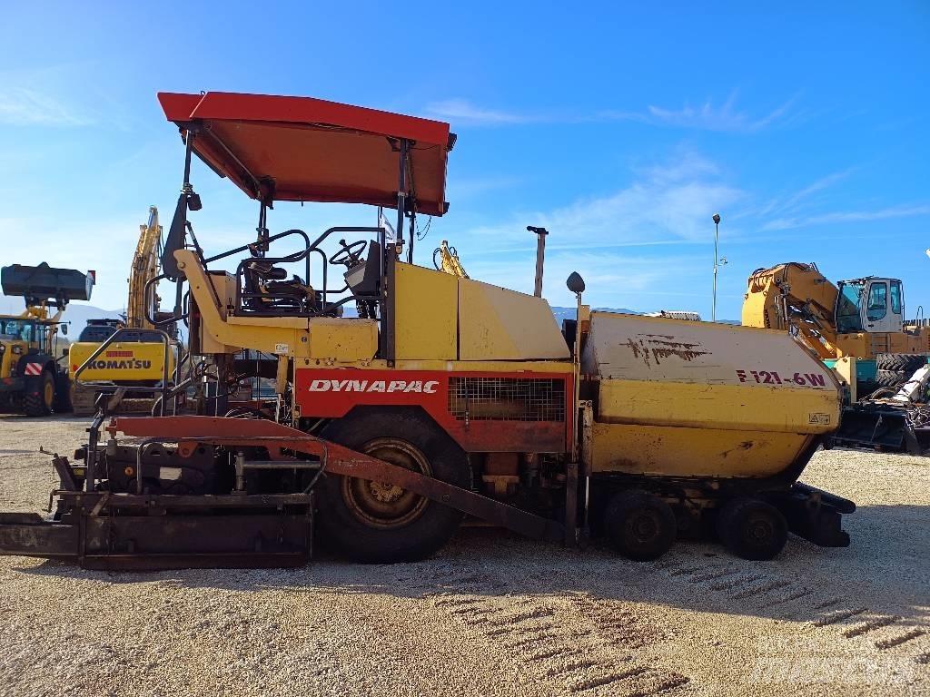 Dynapac F 121-6W Asphalt pavers