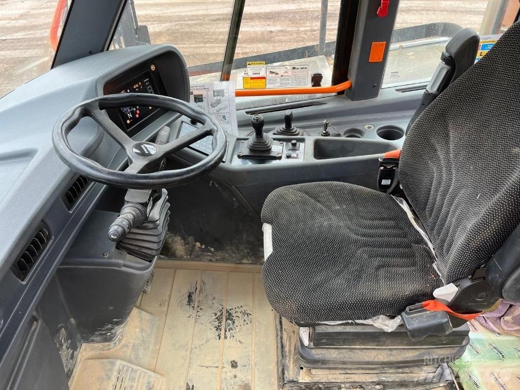 Doosan DA 30 Articulated Haulers