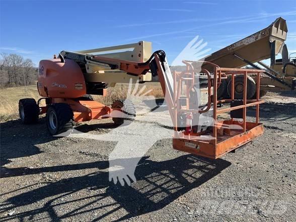 JLG 450AJ Articulated boom lifts