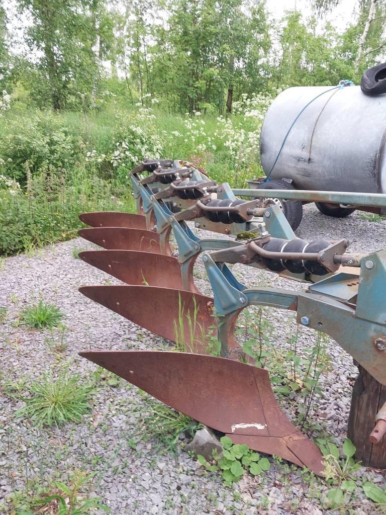 Överum CT 487 G Ploughs
