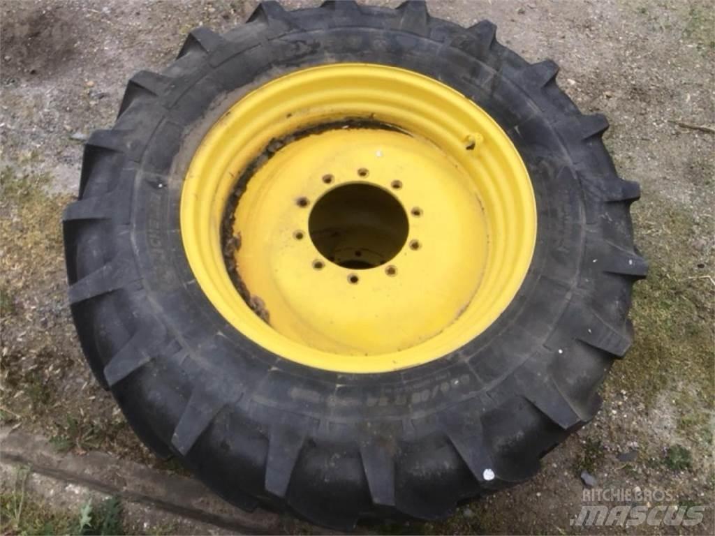 Michelin 420/85R34 Tyres, wheels and rims