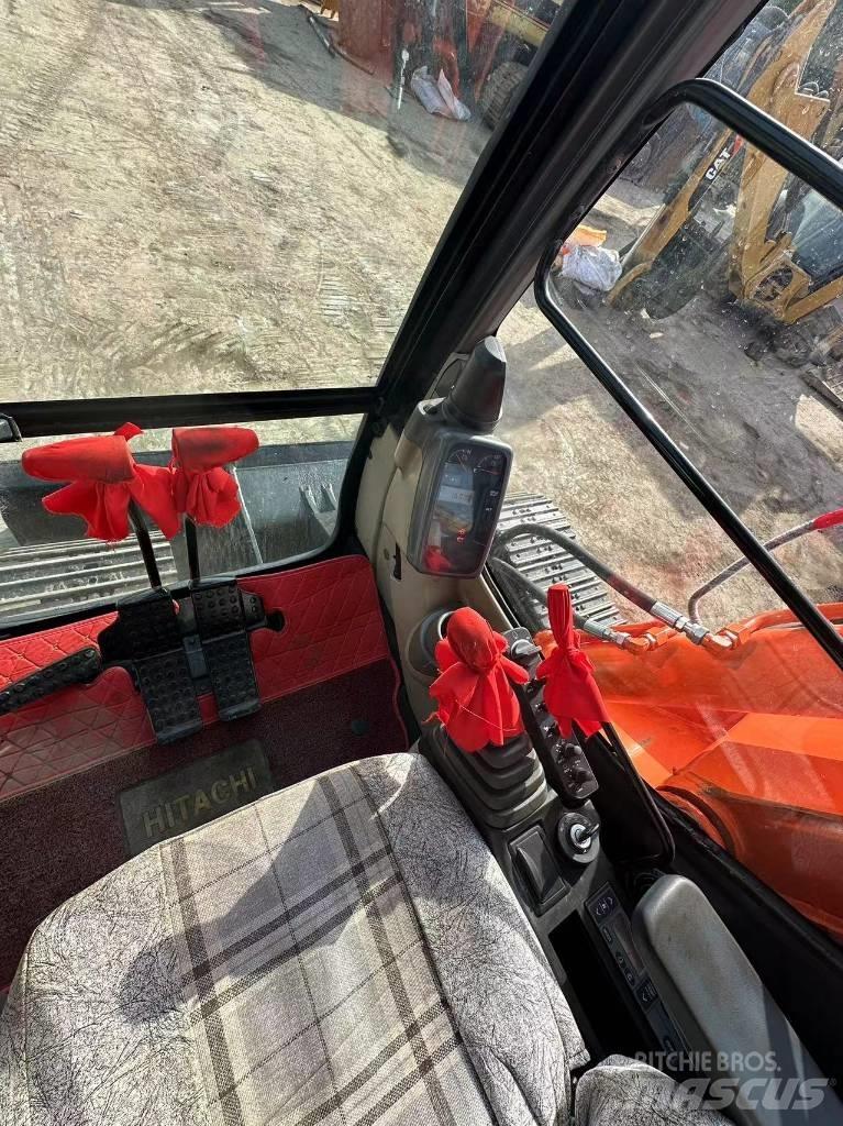 Hitachi ZX 70 Crawler excavators