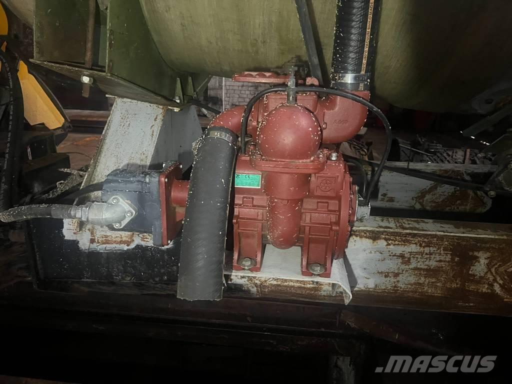 JCB 714 Slurry tankers