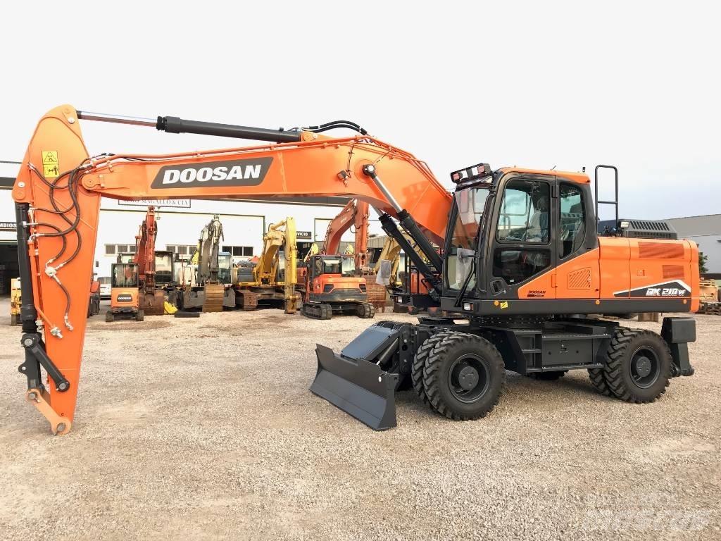 Develon DX 210 W-7 Wheeled excavators