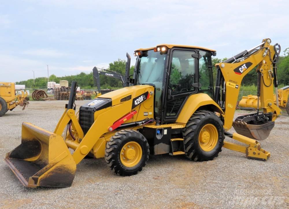 CAT 420F2 Backhoe