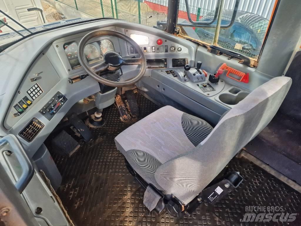 Volvo A 25 D Articulated Haulers