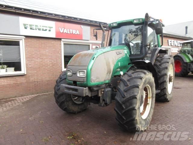 Valtra T190 Tractors