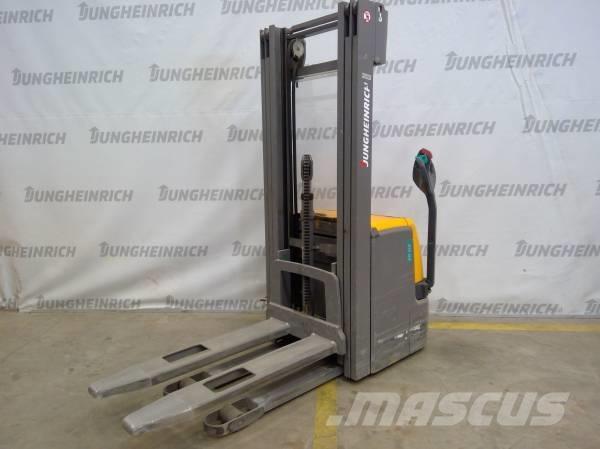 Jungheinrich EJC 216 Pedestrian stacker