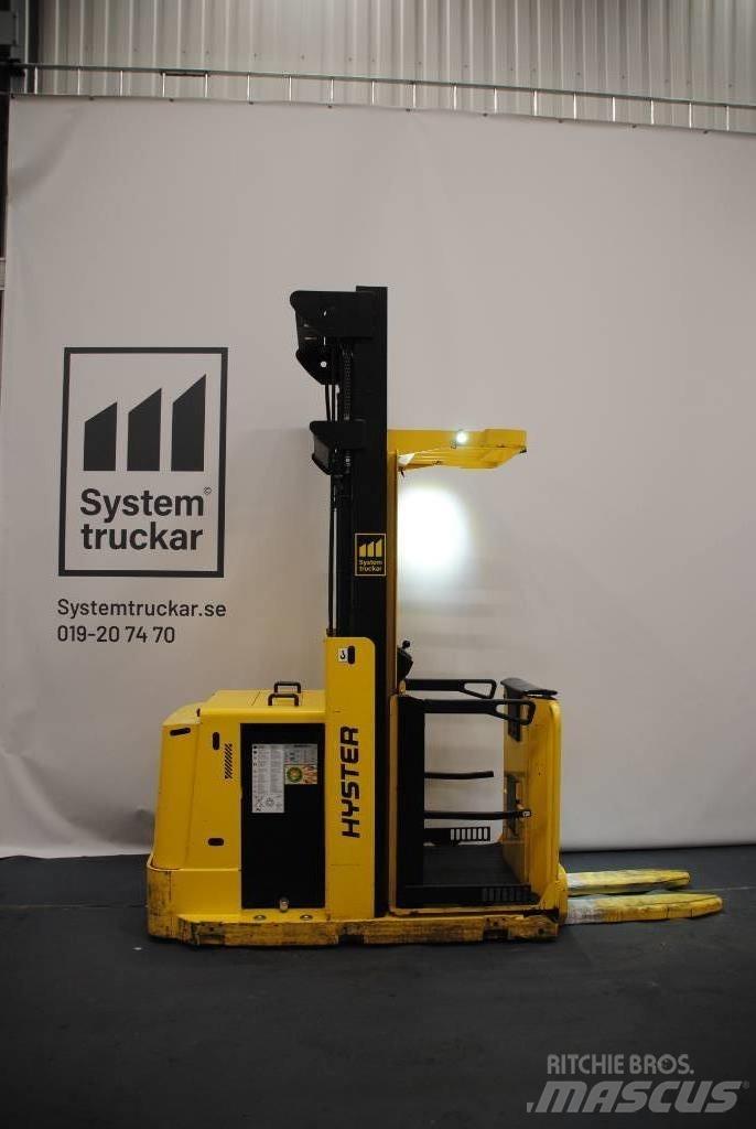 Hyster K1.0L AC High lift order picker