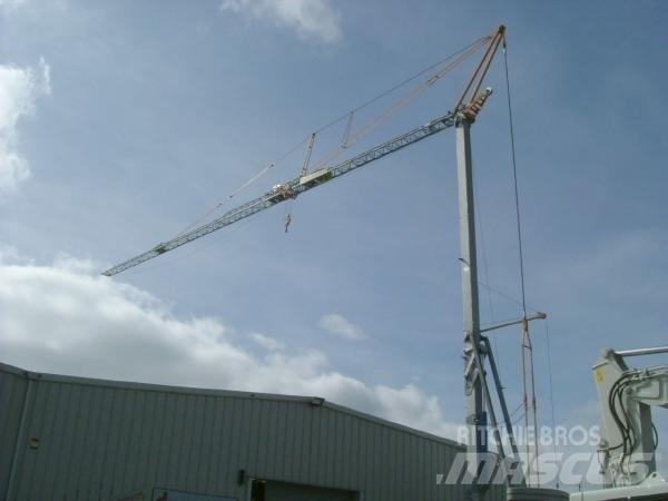 San Marco SMH322 Self-erecting cranes