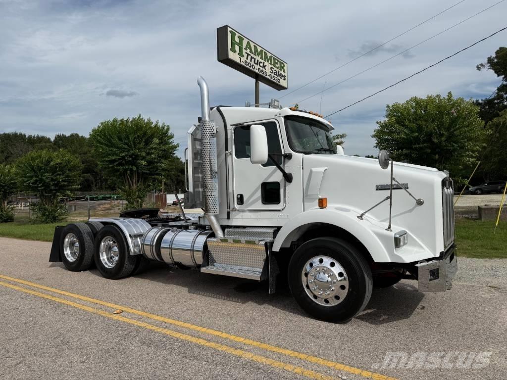 Kenworth T 800 Prime Movers