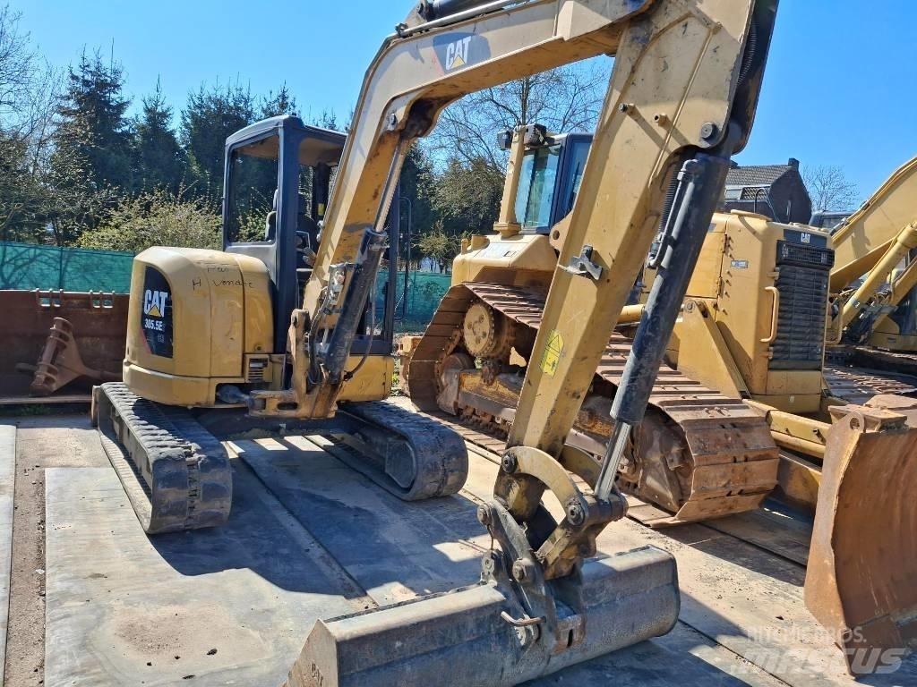 CAT 305 Mini excavators < 7t (Mini diggers)