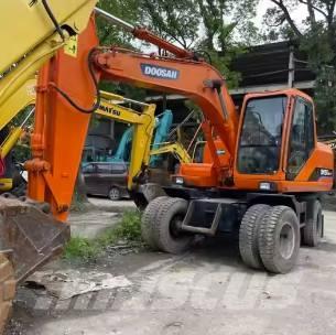 Doosan DH150W-7 Wheeled excavators