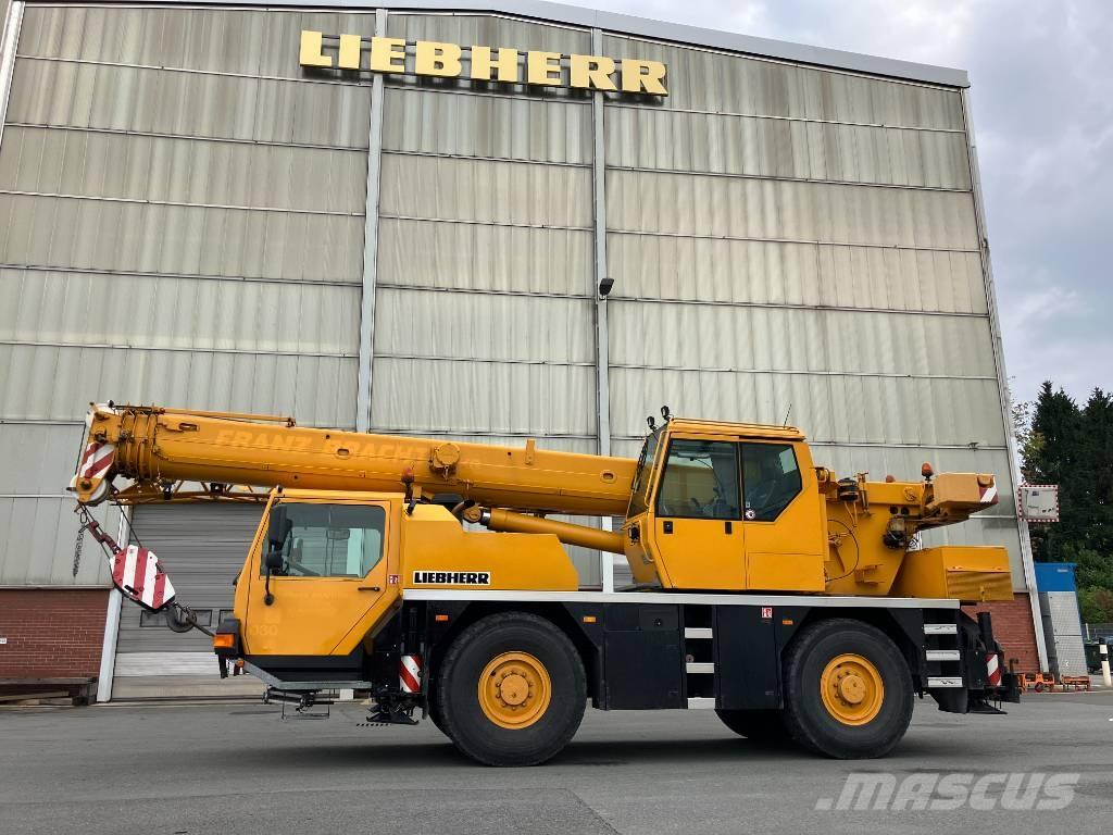 Liebherr LTM 1030-2 All terrain cranes