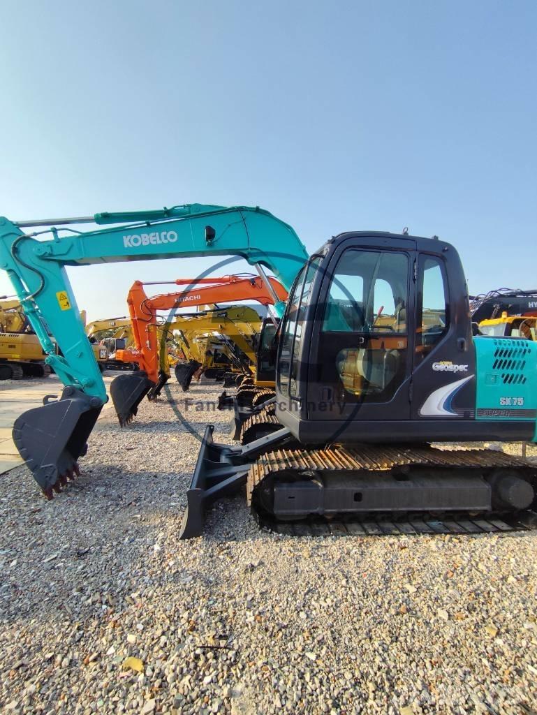 Kobelco SK 75 Crawler excavators