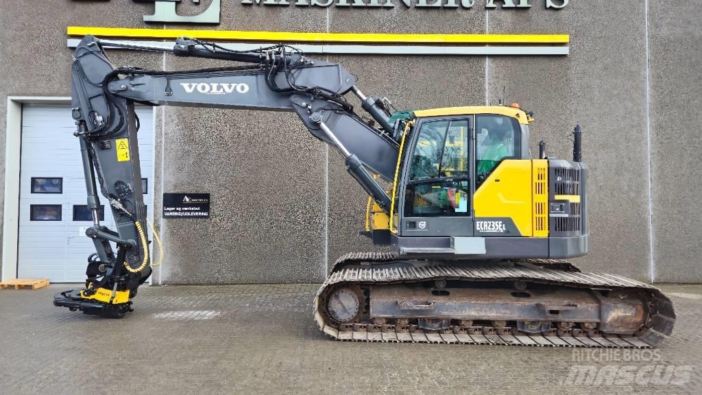 Volvo ECR 235 E L Crawler excavators