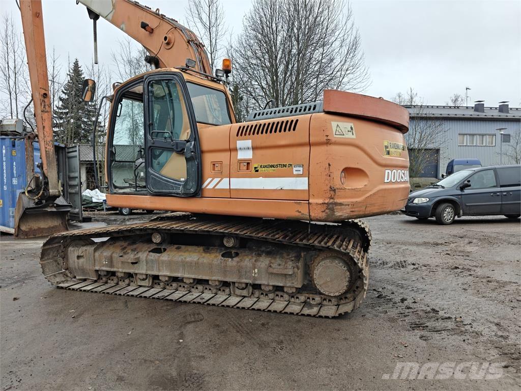 Doosan DX 225 LC Long reach excavators