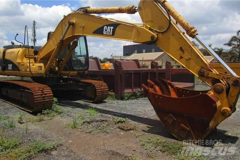 CAT 320C Mini excavators < 7t (Mini diggers)