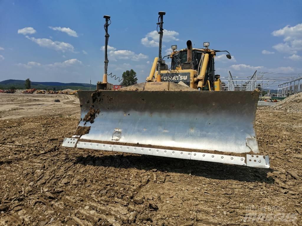 Komatsu D 65 PX-17 Crawler dozers
