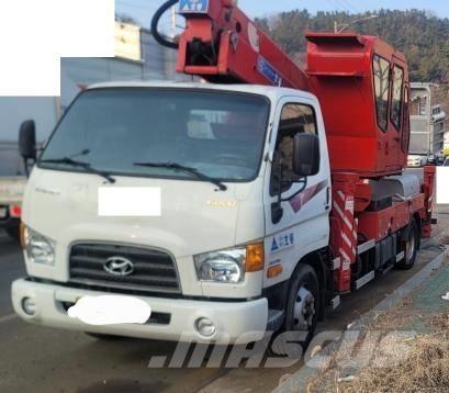 Horyong SKY280 Truck mounted platforms