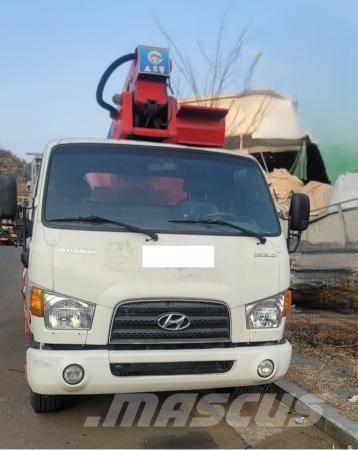Horyong SKY280 Truck mounted platforms