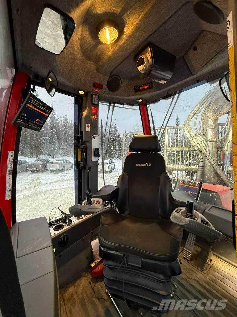 Komatsu 895 Forwarders