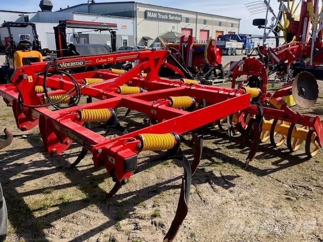 Väderstad CS350 Cultivators