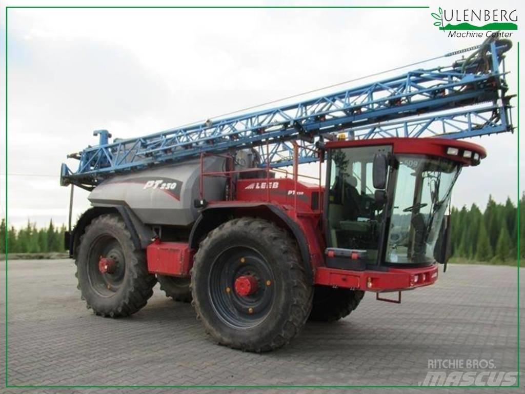 Horsch Leeb PT 230 Self-propelled sprayers