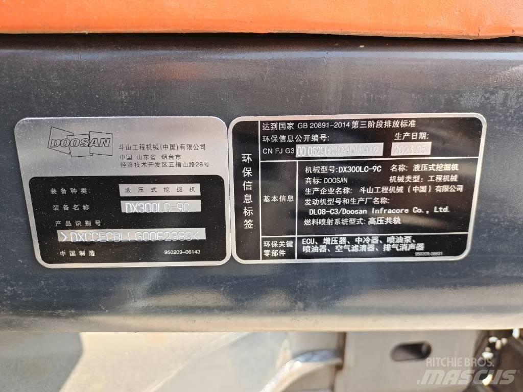 Doosan DX300-9 Crawler excavators