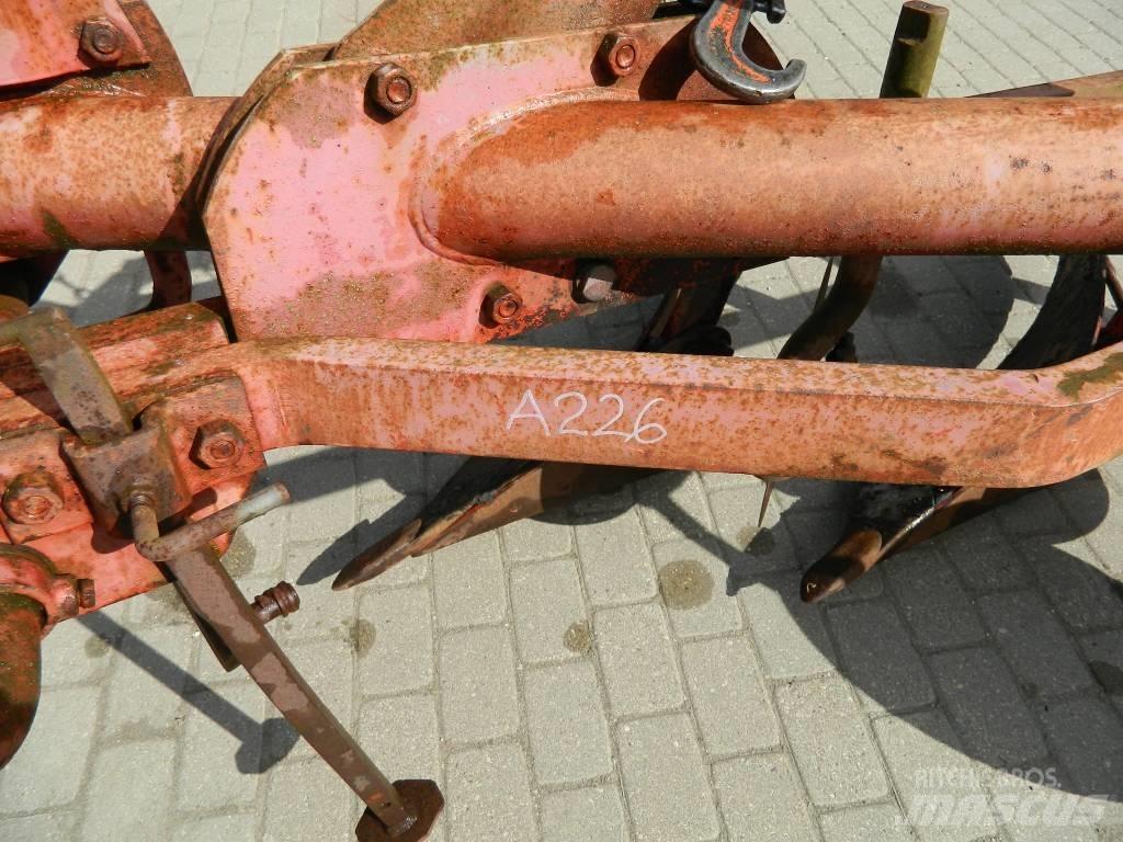 Kverneland 3k Ploughs