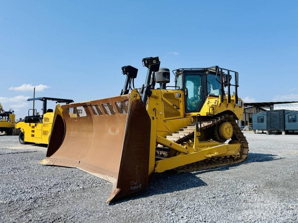 CAT D 7 Crawler dozers