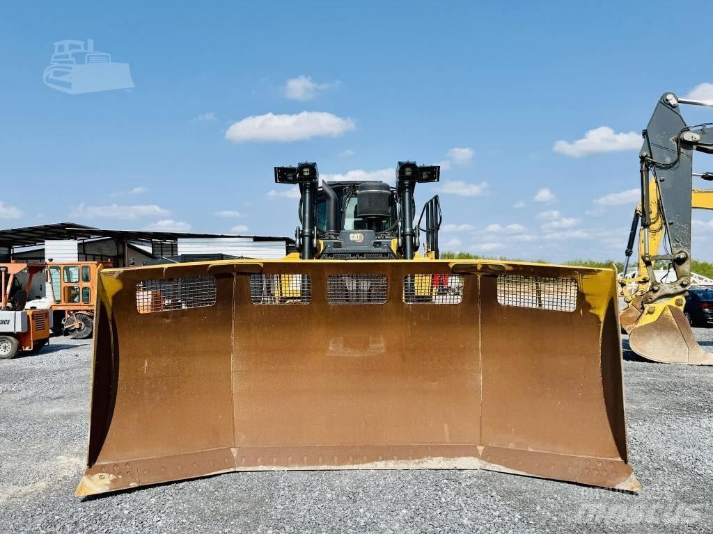 CAT D 7 Crawler dozers