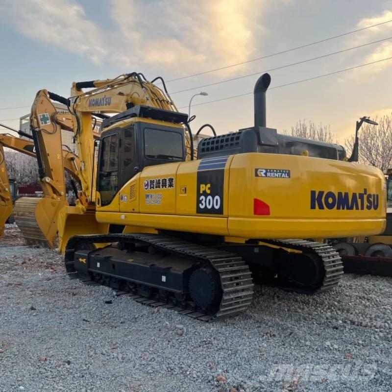 Komatsu PC 300 Crawler excavators