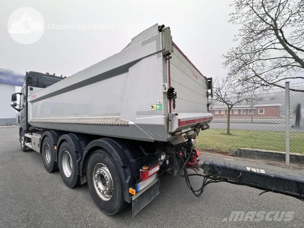 Volvo FH 16 750 Tipper trucks