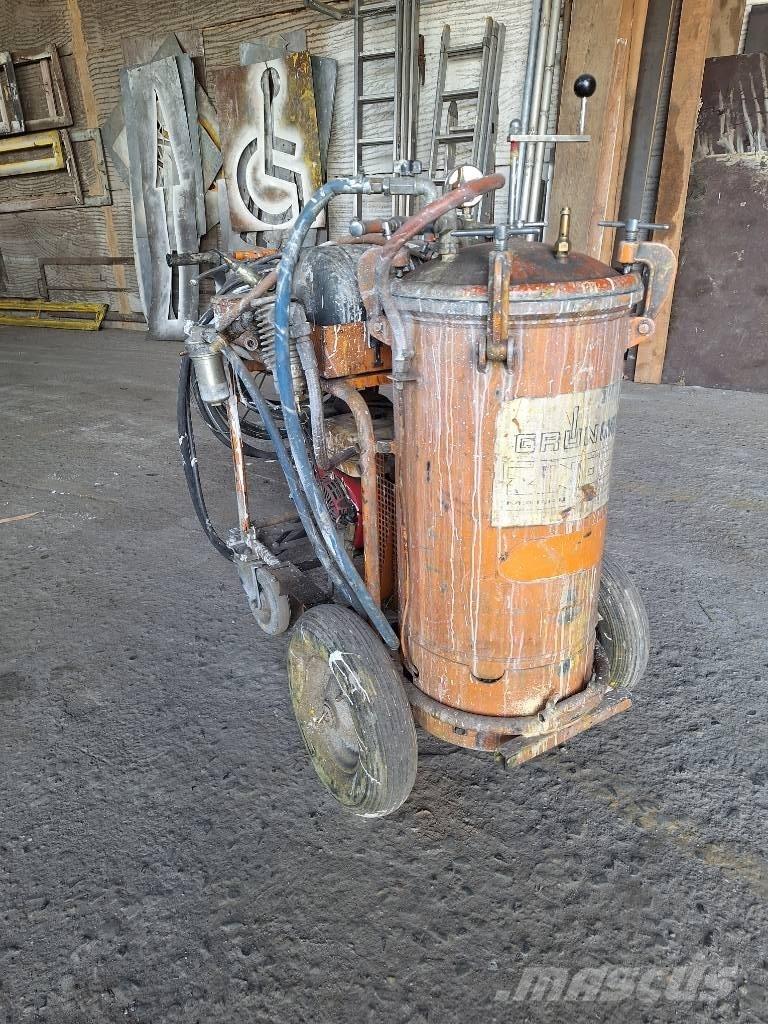  Grun Other groundscare machines