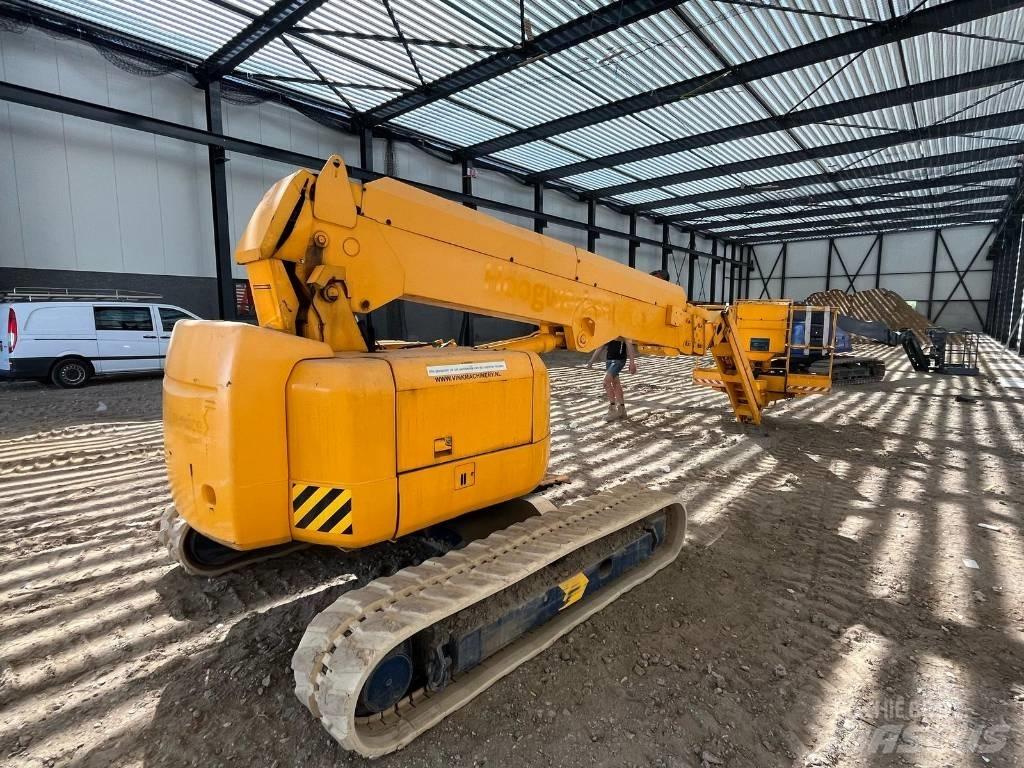 Hitachi HX140B Telescopic boom lifts