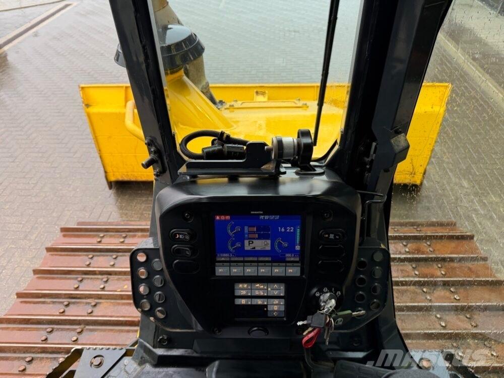 Komatsu D51PXi-24EO Crawler dozers