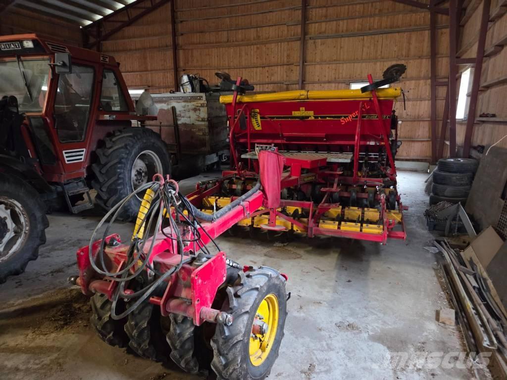 Väderstad Rapid300C Combination drills