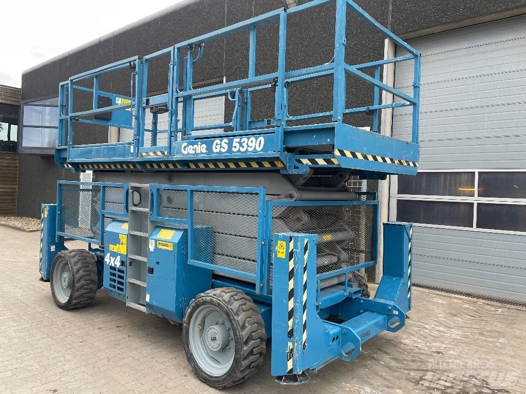 Genie GS5390 Scissor lifts